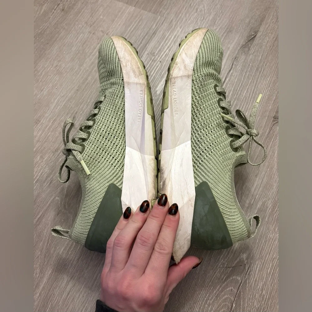 Women’s Size 9.5 Light Green Allbirds Tree Flyer TF‎ 9.92 Running Shoes